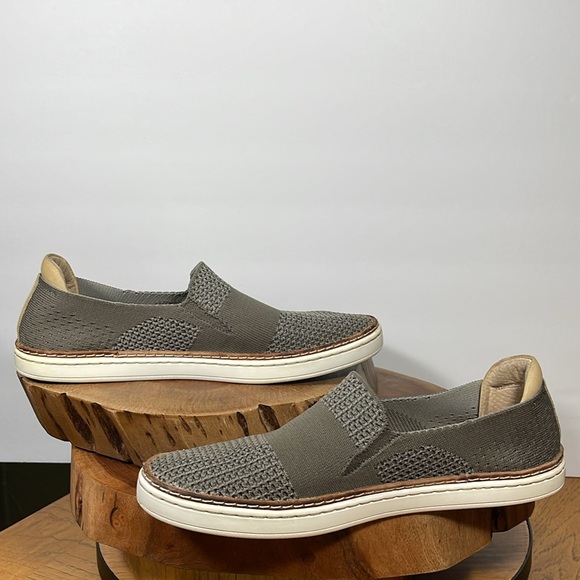 UGG SAMMY SLIP ON SNEAKERS - Picture 3 of 13